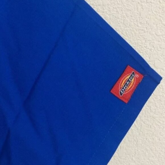 Lot of 7--NWOT DICKIES Men's Scrub Tops Size XS - Picture 4 of 6